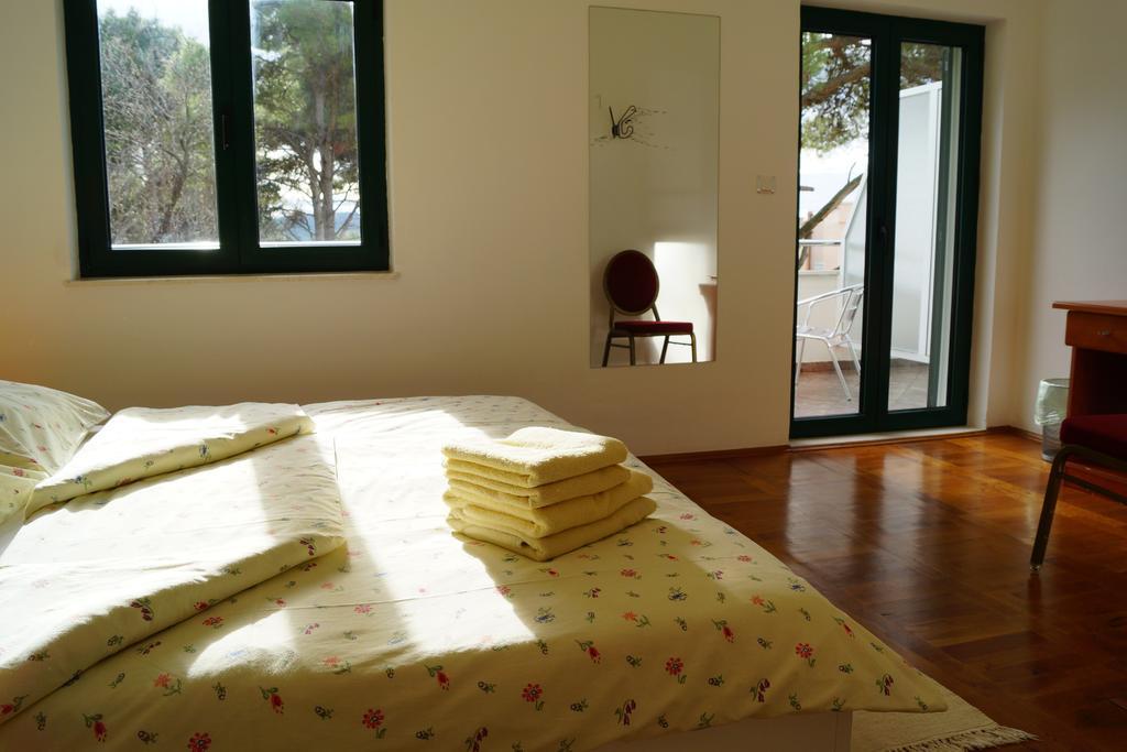 Kleine Hexe B&B Pension Pirovac Room photo